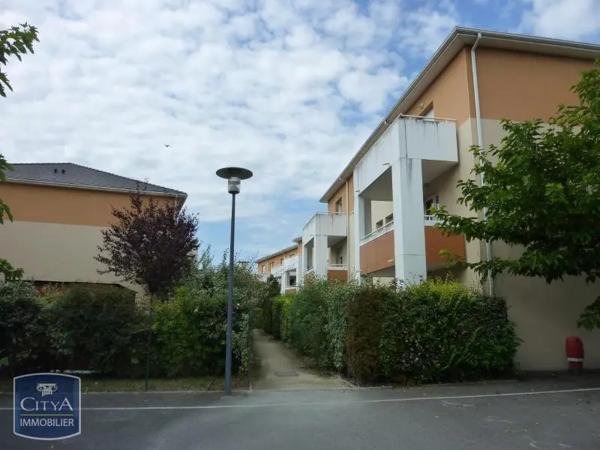 Appartement à louer 2 pièces 46.33m² Lescar (64230)