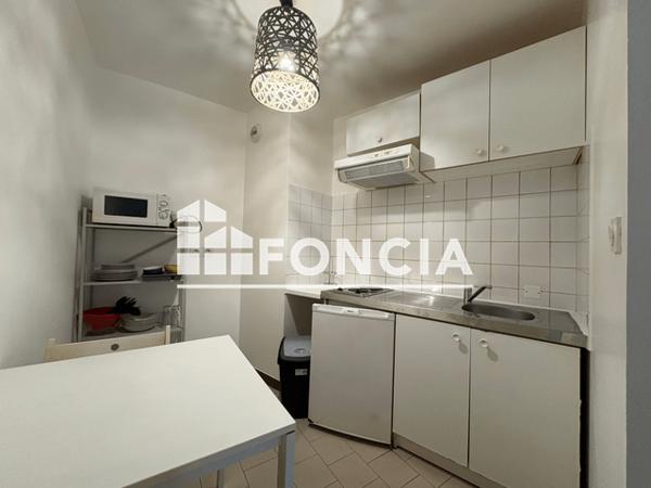 Location Studio 26.86 m² - 16 RUE GRETRY Nimes 30000