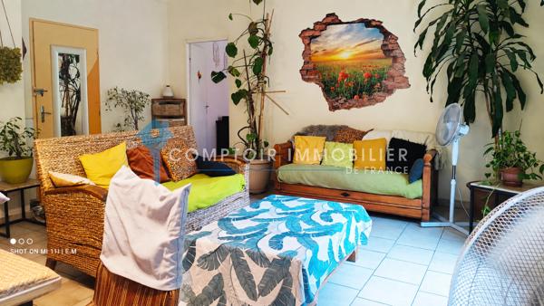 Maison
                                                                                                                                                                                                                                                                                                                        7 pièce(s)                                                                                                                                                                                                          5 chambre(s)                                                                                                                                                                                                          258  m²