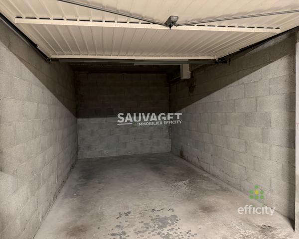 Appartement
         2 pièces
        - 54 m² Exclusivité 235 000 €*