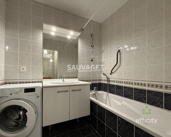 Appartement
         2 pièces
        - 54 m² Exclusivité 235 000 €*