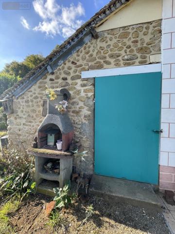 Maison à vendre à Montfort-le-Gesnois dans la Sarthe (72450), ref : 72033-387