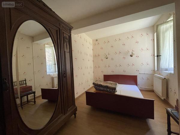 Maison à vendre à Montfort-le-Gesnois dans la Sarthe (72450), ref : 72033-387