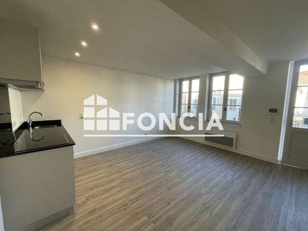 Location Appartement 2 pièces 37.9 m² - 12-14 RUE MICHELET Auxerre 89000