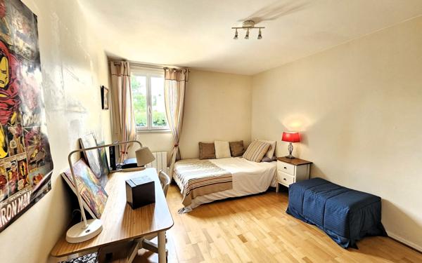 Maison à vendre    8 pièces • 210 m2 Saint-Nom-la-Bretèche