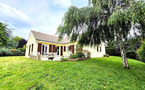 Maison à vendre    8 pièces • 210 m2 Saint-Nom-la-Bretèche