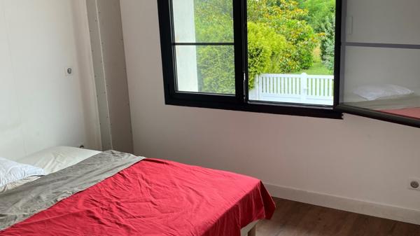 MAISON F8 SUR 3 NIVEAUX TOTALEMENT RENOVEE AVEC PLUSIEURS APPARTEMENTS SUR CHÂTELLERAULT Réf 2580