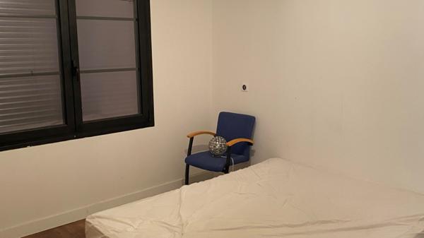 MAISON F8 SUR 3 NIVEAUX TOTALEMENT RENOVEE AVEC PLUSIEURS APPARTEMENTS SUR CHÂTELLERAULT Réf 2580