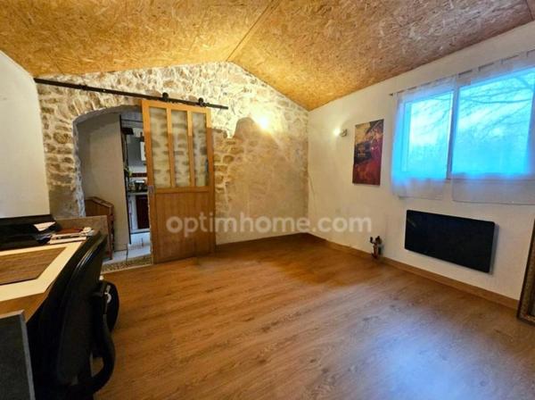 Maison plain-pied, 80 m², deux chambres au cœur du quartier de Saint cybard. ANGOULEME (16)