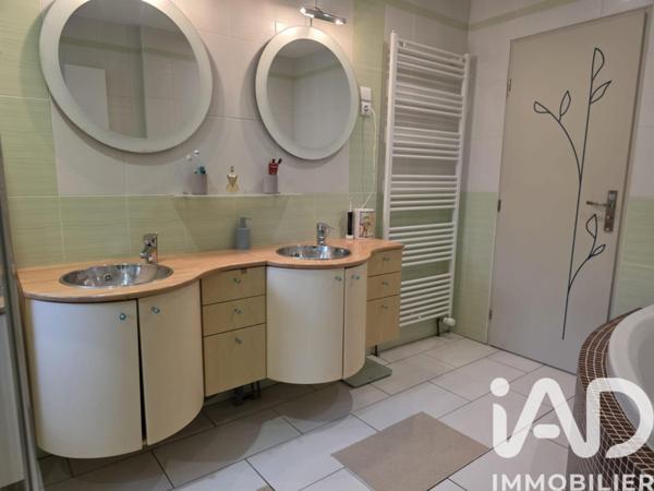 Maison à vendre 6 pièces 115 m² Escombres-et-le-Chesnois