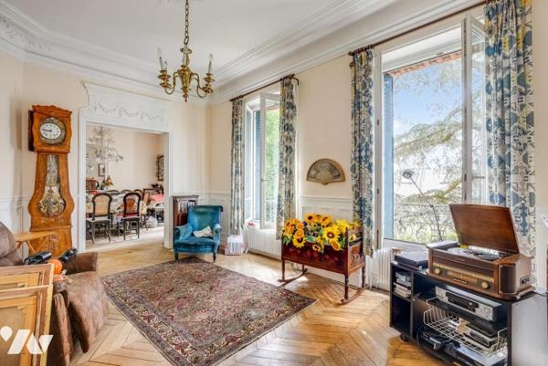 Vente Maison à Ville d'Avray - Meulière avec 7 Chambres et Jardin