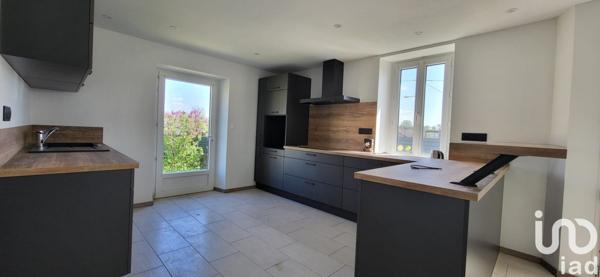 Maison de village 5 pièces de 129 m² à Digoin (71160)