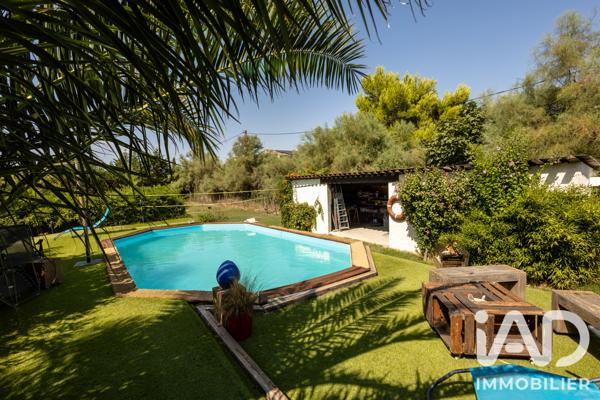 Maison à vendre 5 pièces 90 m² Arles