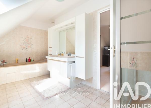 Maison à vendre 9 pièces 246 m² Orgeval