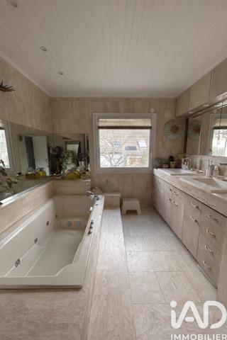 Maison à vendre 6 pièces 165 m² Bagneux