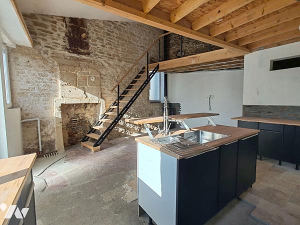 2 maisons Doué centre