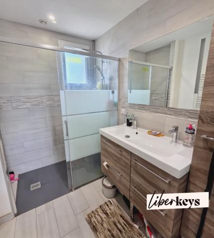 MAISON PLAIN PIED ENTIEREMENT RENOVEE PLONEIS