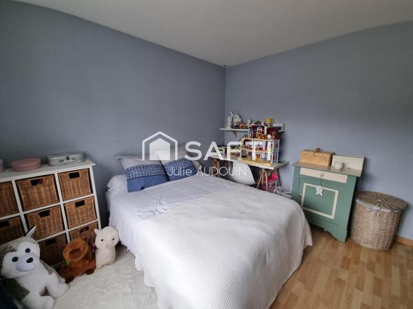 Jolie maison familiale avec dépendances et piscine – Cherves