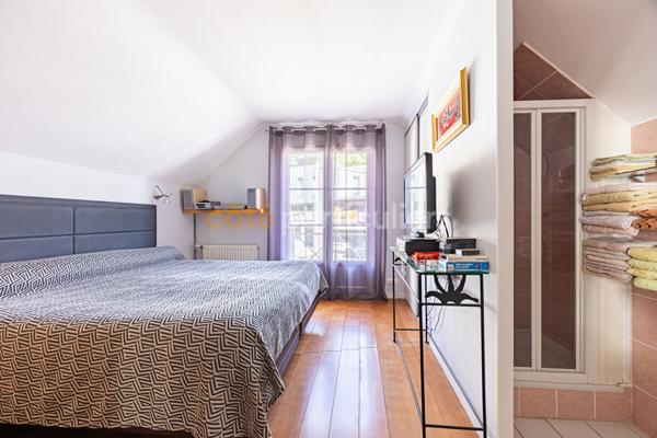 Vente
                Maison140 m² - 6 Pièces -
                    ORVAULT (44700)