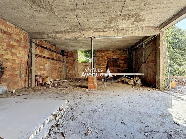 Maison 13 pièces 535.6 m2