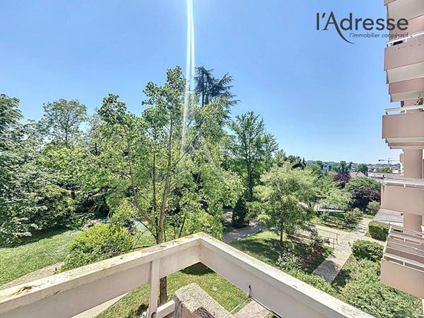 Suresnes - Appartement 3 pièces de avec fort potentiel