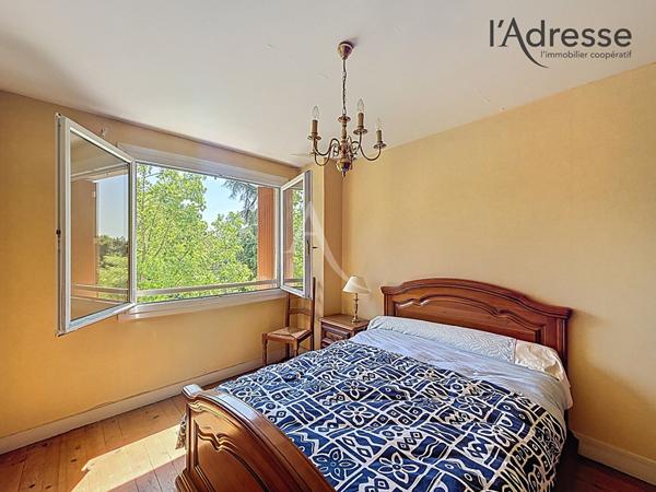 Suresnes - Appartement 3 pièces de avec fort potentiel