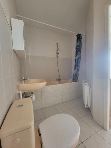 Nilvange (57240) F3 MEUBLE 59M² 2EME ET DERNIER ETAGE NILVANGE