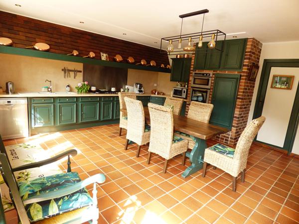 Maison Montbarrois 7 pièce(s) 286.75 m2