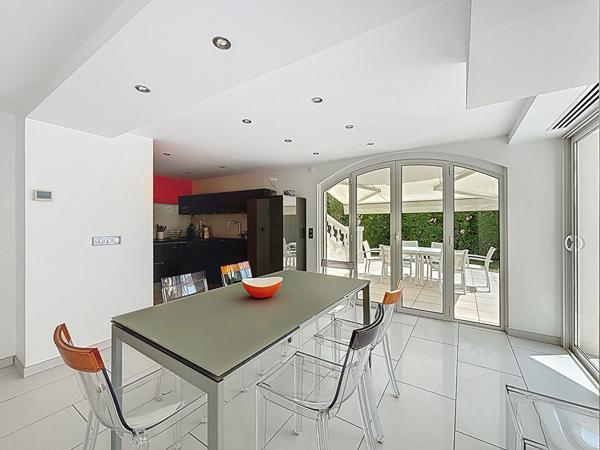 A vendre - Villa -  Juan Les Pins - 260 m2