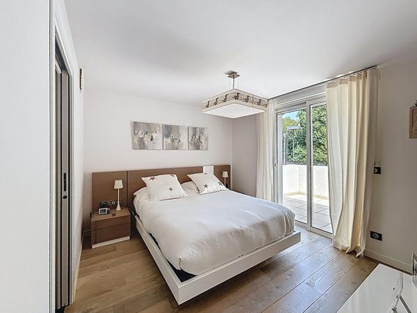 A vendre - Villa -  Juan Les Pins - 260 m2