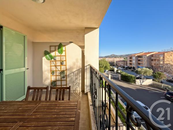 Appartement T2 à vendre  2 pièces - 33,27 m2 L ILE ROUSSE - 202