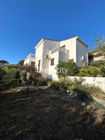 Maison 7 pièces - 170 m²