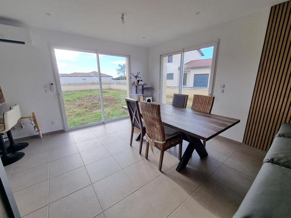 Maison Villeneuve 5 pièces 93 m2 avec garage et jardin