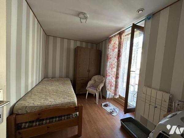 A VENDRE - MAISON D'HABITATION - NUILLE SUR VICOIN