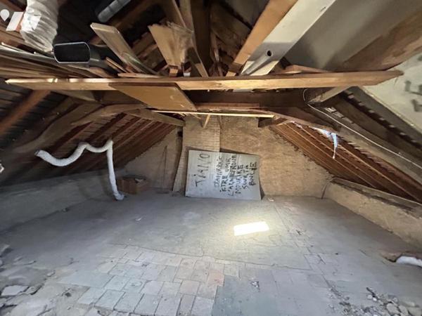 A VENDRE - MAISON D'HABITATION - NUILLE SUR VICOIN