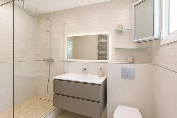 Appartement Saint-Cloud – Val d’Or – 151 m² – 4 chambres – Jardin & terrasse – Parking – Cave