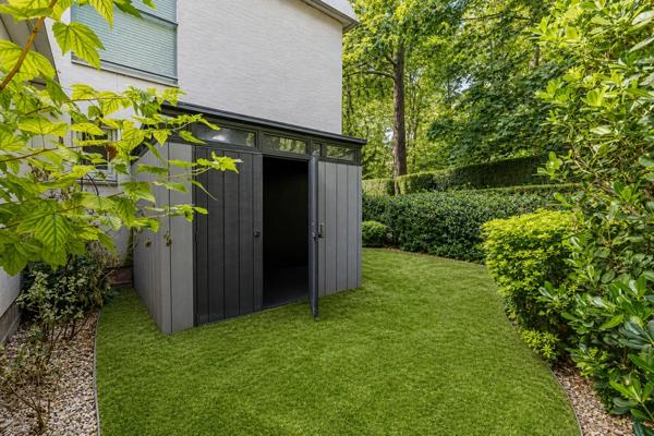 Appartement Saint-Cloud – Val d’Or – 151 m² – 4 chambres – Jardin & terrasse – Parking – Cave