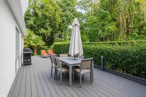 Appartement Saint-Cloud – Val d’Or – 151 m² – 4 chambres – Jardin & terrasse – Parking – Cave
