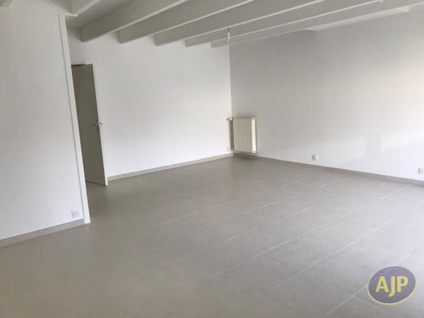 Location maison Vallet : 995 € - AJP Immobilier Clisson