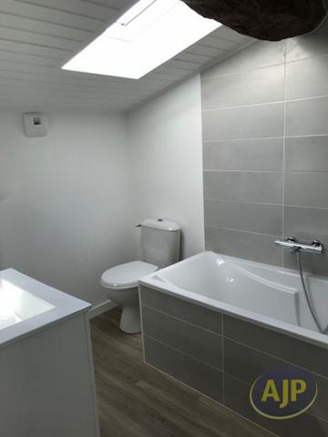 Location maison Vallet : 995 € - AJP Immobilier Clisson