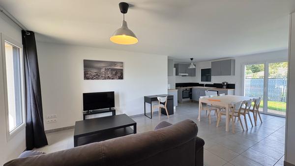 ECHIRE - Maison plain pied T4 meublée