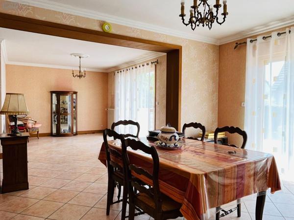 Maison à vendre à Avranches dans la Manche (50300), ref : 12547/296