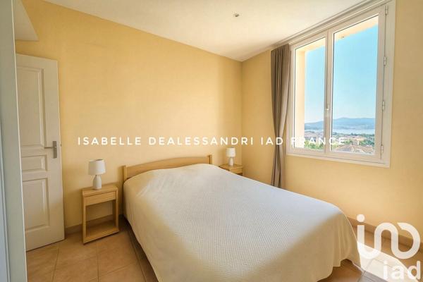 Appartement à vendre 4 pièces 84 m² Sanary-sur-Mer