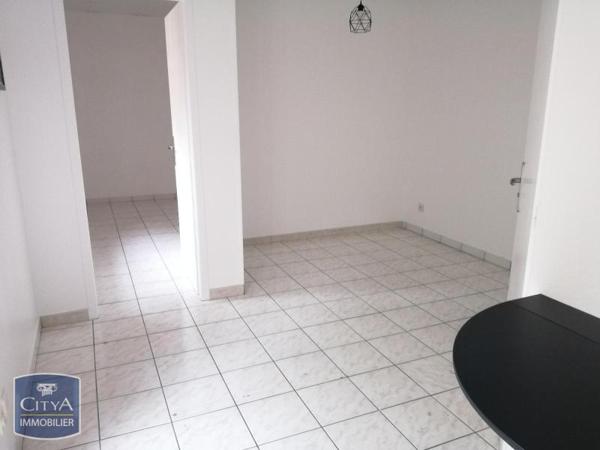Appartement à louer 1 pièce 31.1m²