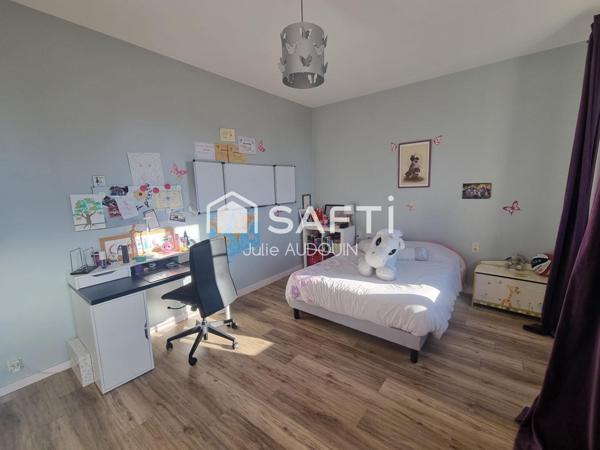 Sublime bâtisse en pierre de 183 m² à Migron, idéalement située entre Cognac, Matha et Saint-Jean-d’Angély