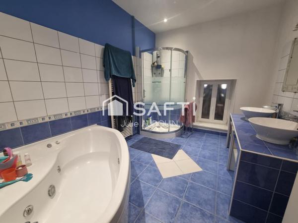 Sublime bâtisse en pierre de 183 m² à Migron, idéalement située entre Cognac, Matha et Saint-Jean-d’Angély