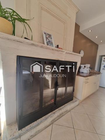 Sublime bâtisse en pierre de 183 m² à Migron, idéalement située entre Cognac, Matha et Saint-Jean-d’Angély