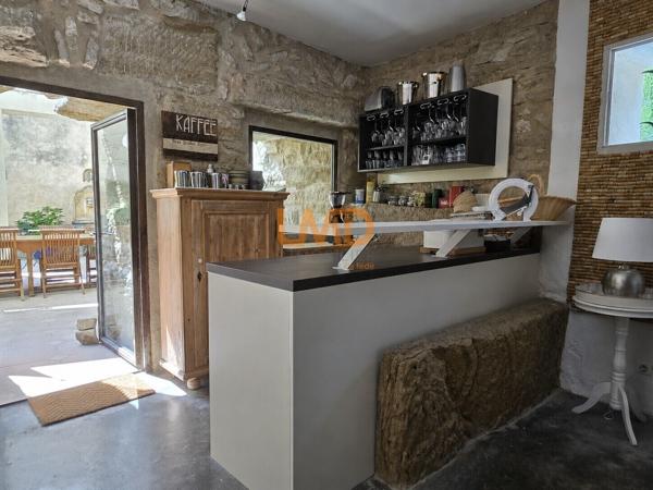 Ancien moulin du 18ème siècle avec piscine et dépendances