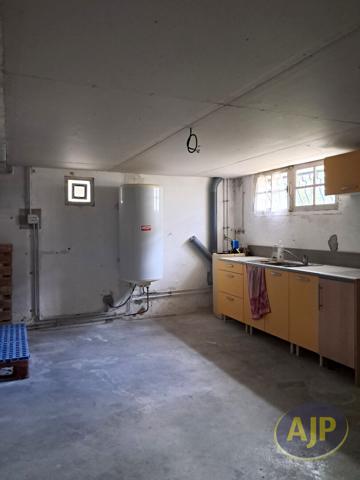 Maison à louer Pons : 4 pièces, 98m² avec 3 chambre(s) à 880€ - AJP Immobilier Pons