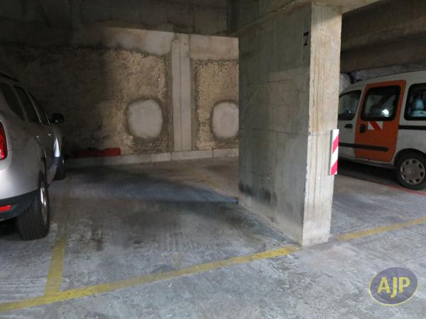Parking à louer Paris 7eme : 160€ - AJP Immobilier Paris 15 - Agence Pernet